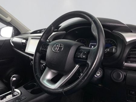 2016-Toyota-Hilux-40-V6-Raider-4x4-Double-Cab-Auto_12