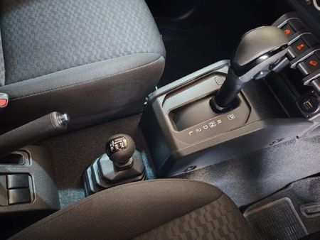 2024-Suzuki-Jimny-15-GLX-AllGrip-5-Door-Auto_27