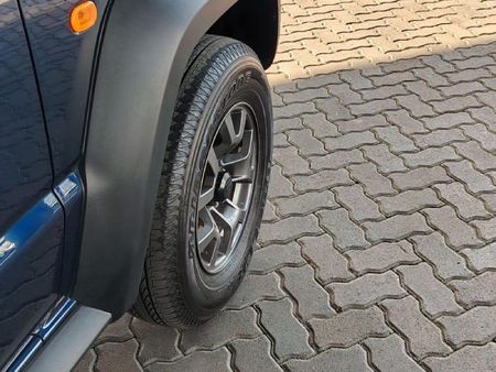 2025-Suzuki-Jimny-15-GLX-AllGrip-5-Door-Auto_11