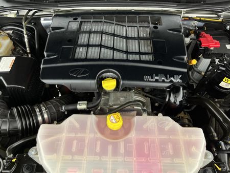 2022-Mahindra-Pik-Up-22-mHawk-S11-Auto-Double-Cab_13
