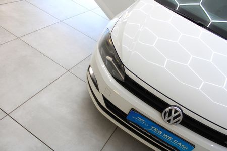 2020-Volkswagen-Polo-low-km-for-the-year_9