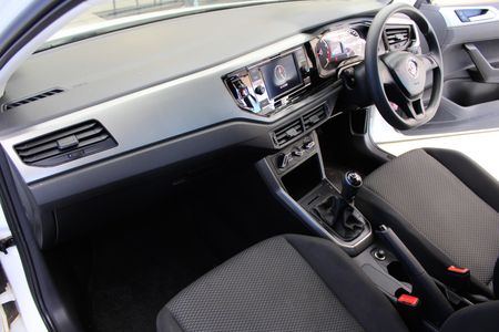 2020-Volkswagen-Polo-low-km-for-the-year_13