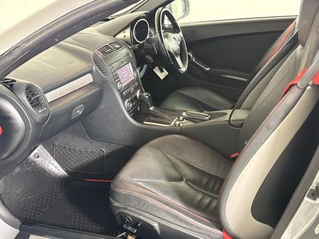 2010-Mercedes-Benz-SLK-350-Auto_6