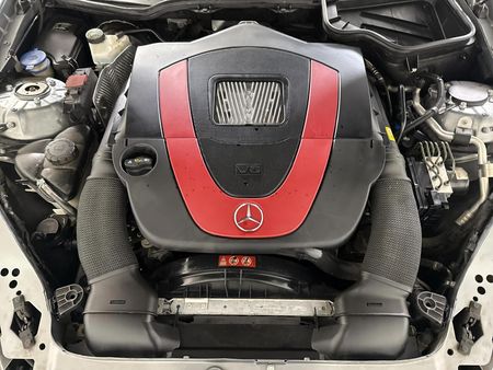 2010-Mercedes-Benz-SLK-350-Auto_7