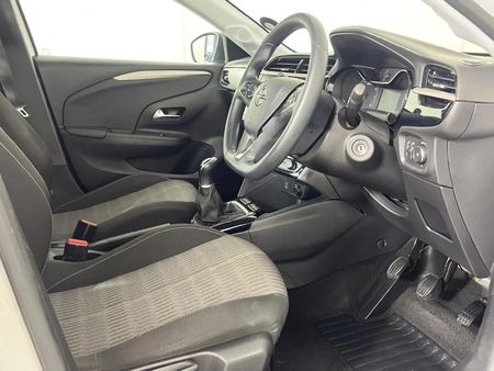 2022-Opel-Corsa-12-55kW_9