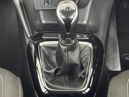 2022-Opel-Corsa-12-55kW_10
