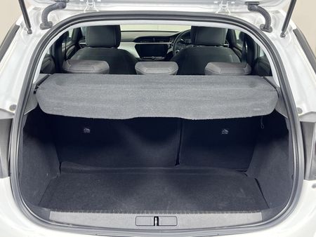 2022-Opel-Corsa-12-55kW_14