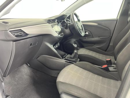 2022-Opel-Corsa-12-55kW_8