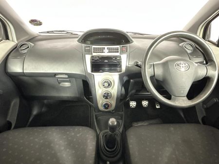 2007-Toyota-Yaris-T3-5-dr_1