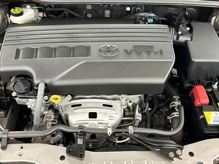2019-Toyota-Corolla-13-Prestige_13