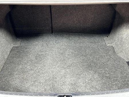 2019-Toyota-Corolla-13-Prestige_14