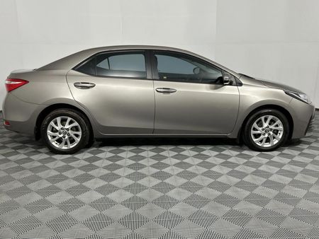 2019-Toyota-Corolla-13-Prestige_17