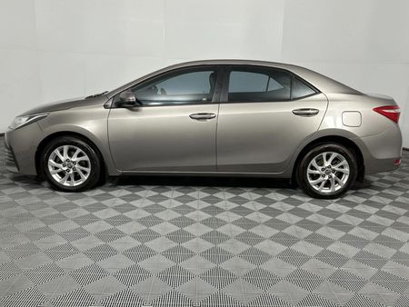 2019-Toyota-Corolla-13-Prestige_19