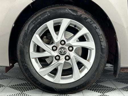2019-Toyota-Corolla-13-Prestige_4