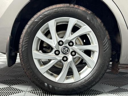 2019-Toyota-Corolla-13-Prestige_7