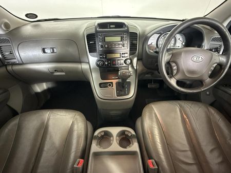 2009-Kia-Sedona-29-CRDi-Auto_1