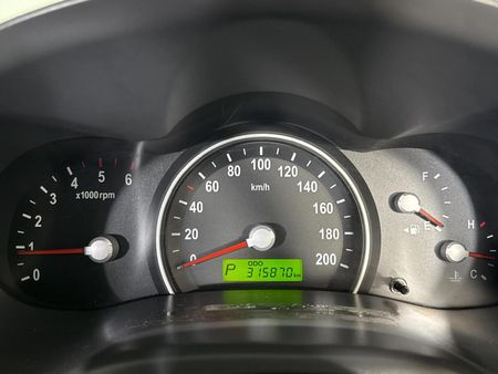 2009-Kia-Sedona-29-CRDi-Auto_2