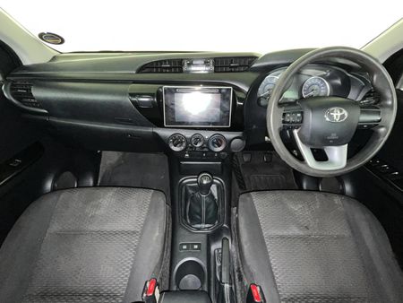 2019-Toyota-Hilux-24-GD-6-Raised-Body-SRX-Double-Cab_1