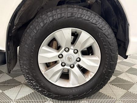 2019-Toyota-Hilux-24-GD-6-Raised-Body-SRX-Double-Cab_5