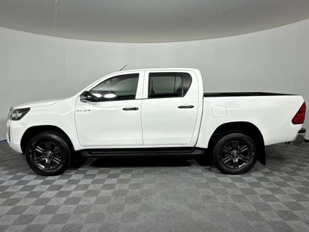 2022-Toyota-Hilux-24-GD-6-Raider-4x4-Double-Cab_18