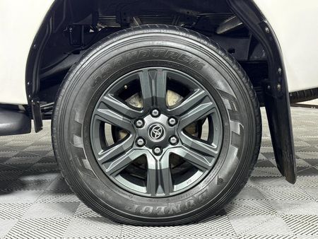 2022-Toyota-Hilux-24-GD-6-Raider-4x4-Double-Cab_5