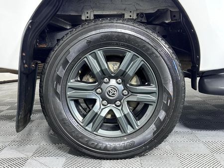 2022-Toyota-Hilux-24-GD-6-Raider-4x4-Double-Cab_6