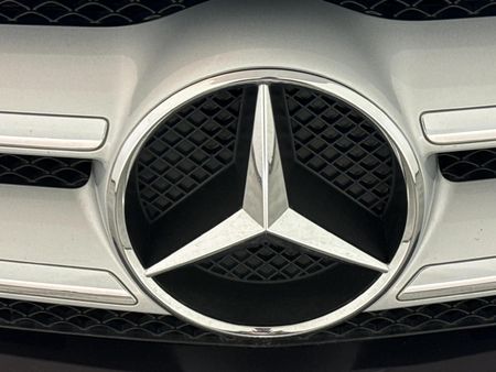 2014-Mercedes-Benz-GLA-220-CDI-Auto-4Matic_11