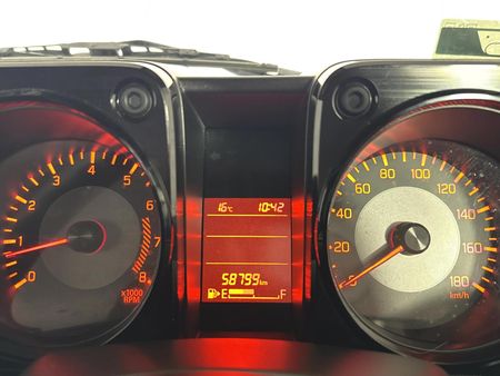 2022-Suzuki-Jimny-15-GA_1