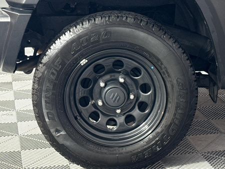 2022-Suzuki-Jimny-15-GA_5