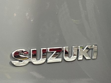 2022-Suzuki-Jimny-15-GA_8