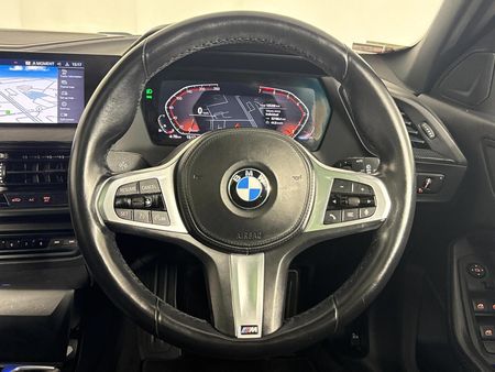 2023-BMW-1-Series-118i-M-Sport_10