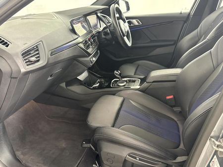 2023-BMW-1-Series-118i-M-Sport_5