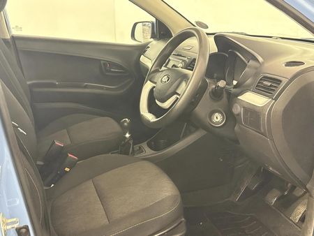 2013-Kia-Picanto-10-LX_9
