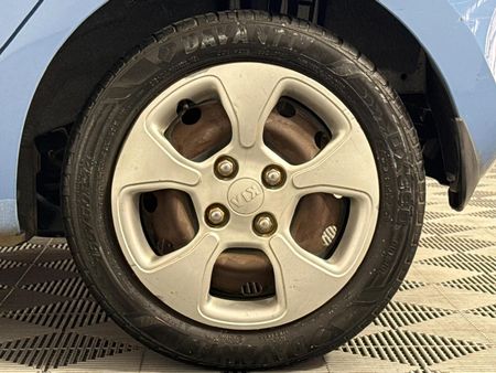 2013-Kia-Picanto-10-LX_6