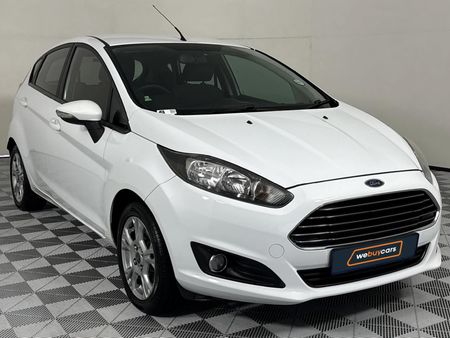 2015-Ford-Fiesta-14-Trend-5-dr_16