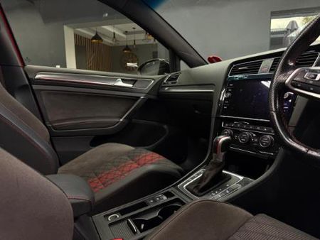 2020-Volkswagen-Golf-VII-GTI-20-TSI-Auto-TCR_8