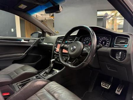 2018-Volkswagen-Golf-VII-20-TSI-R-Auto_7