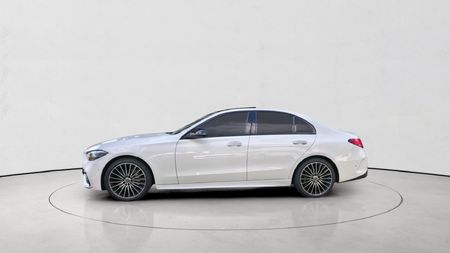 2026-Mercedes-Benz-C-Class-C-220d-Auto_9