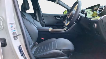 2026-Mercedes-Benz-C-Class-C-220d-Auto_13