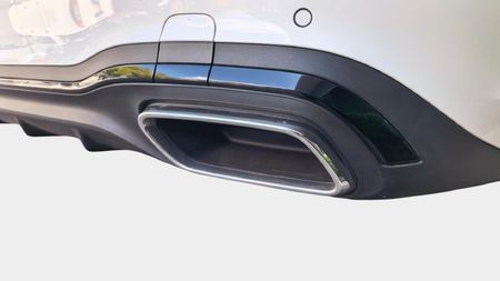 2026-Mercedes-Benz-C-Class-C-220d-Auto_16