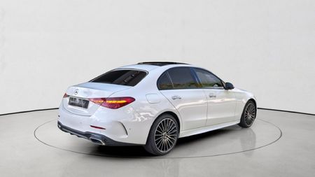 2026-Mercedes-Benz-C-Class-C-220d-Auto_7