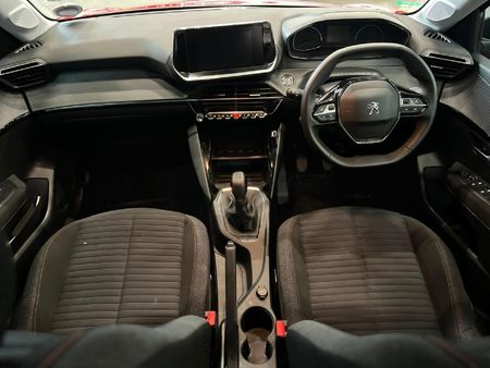 2024-Peugeot-208-12-Active_10