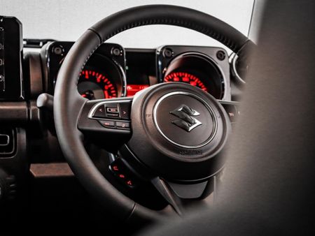 2026-Suzuki-Jimny-15-GLX_15