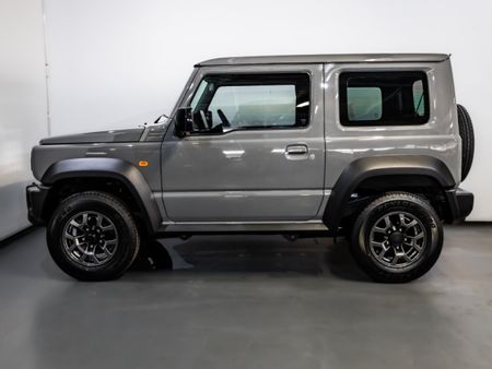 2026-Suzuki-Jimny-15-GLX_5