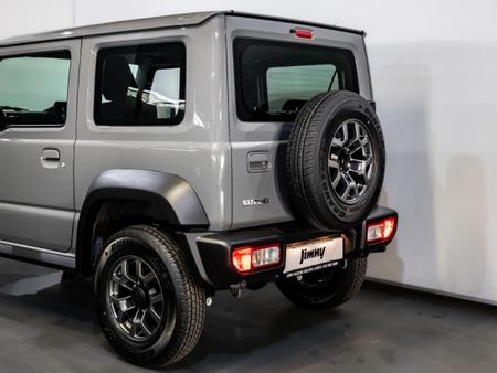 2026-Suzuki-Jimny-15-GLX_7