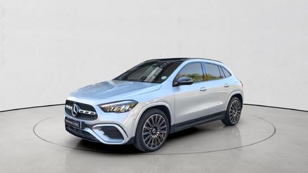 2025-Mercedes-Benz-GLA-200d-Progressive_0