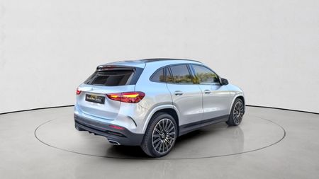 2025-Mercedes-Benz-GLA-200d-Progressive_7