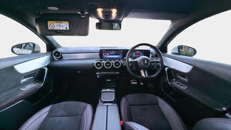 2025-Mercedes-Benz-A-Class-A-200-Auto_11