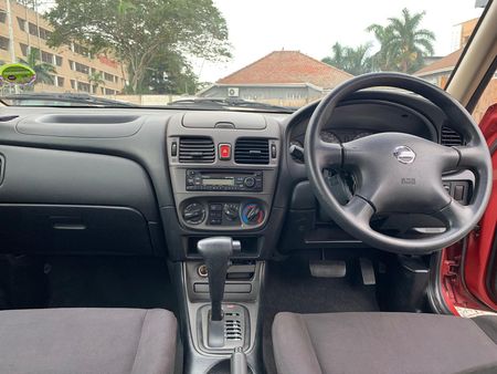 2004-Nissan-Almera-16-Luxury-Automatic_14