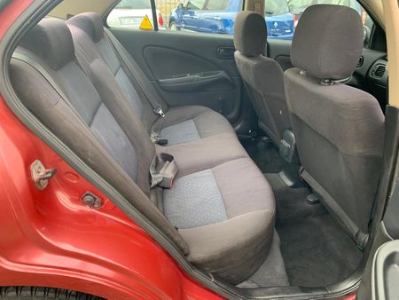 2004-Nissan-Almera-16-Luxury-Automatic_17